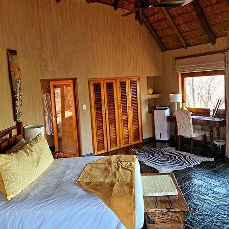 Sekala Private Game Lodge ヴェルハヴォンデン・ゲーム・リザーブ エクステリア 写真