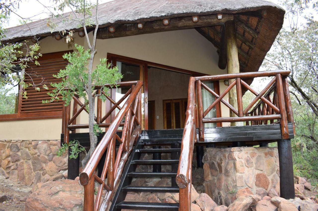 Sekala Private Game Lodge ヴェルハヴォンデン・ゲーム・リザーブ エクステリア 写真
